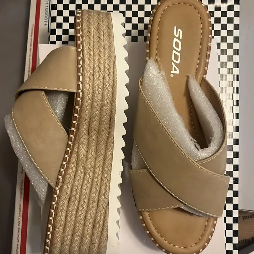 NUDE CRISS CROSS JUTE PLATFORM SANDAL | NWT | Sz 8.5
